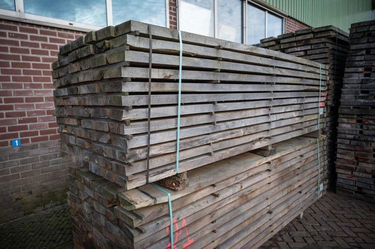 Oak_planks_52_mm_3.jpg